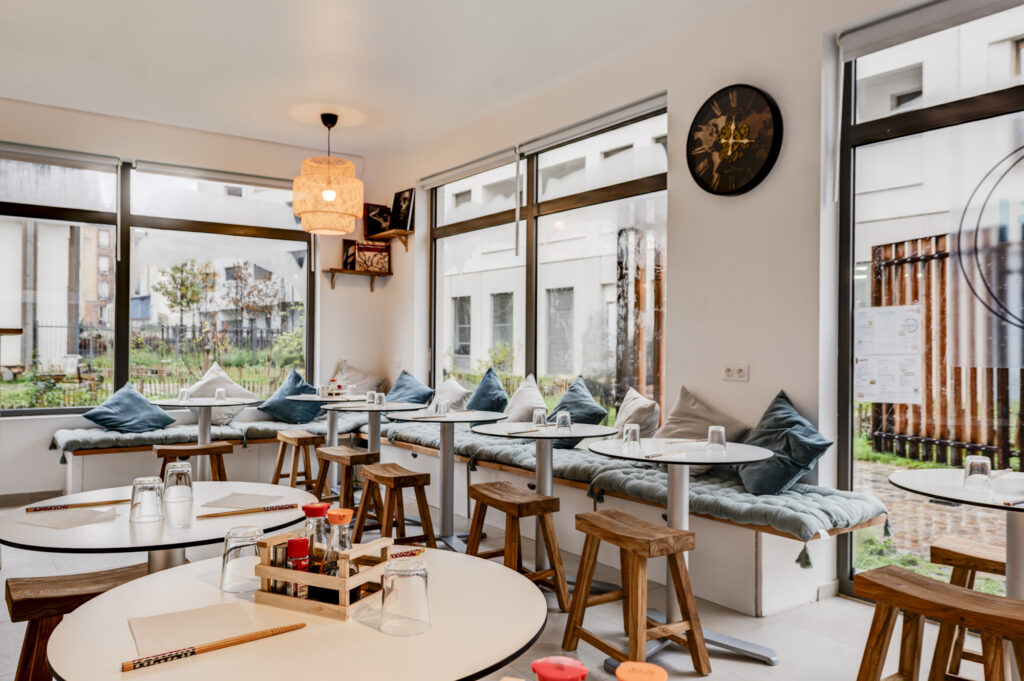 Sushis et makis frais préparés chez Ynagi Montreuil